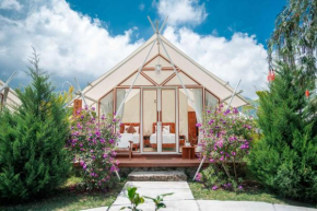 Svargan Lakeside Glamping